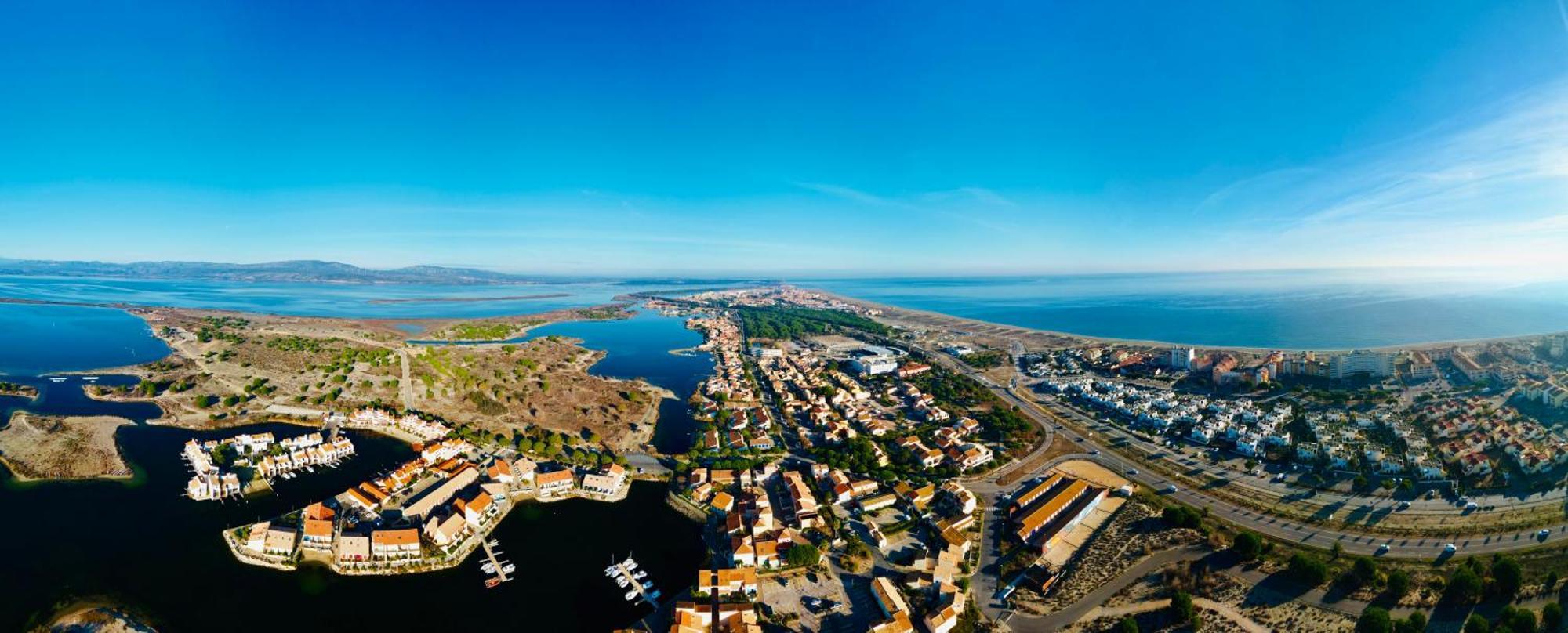 Entre Lac, Mer Et Montagne Le Barcarès Exteriör bild
